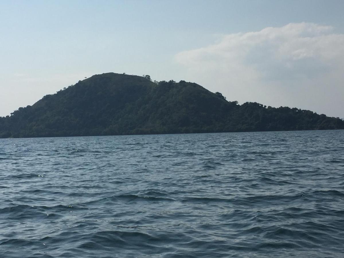 Inn On The Lake Kibuye Экстерьер фото