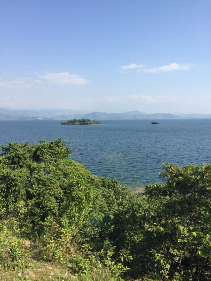 Inn On The Lake Kibuye Экстерьер фото